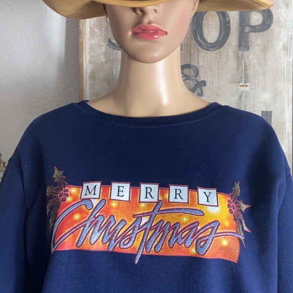 Vintage Merry Christmas Sweatshirt - Picture 4 of 4